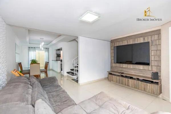 Sobrado com 3 quartos para venda, 143 m² por R$ 890.000 - Bairro Alto - Curitiba/PR
