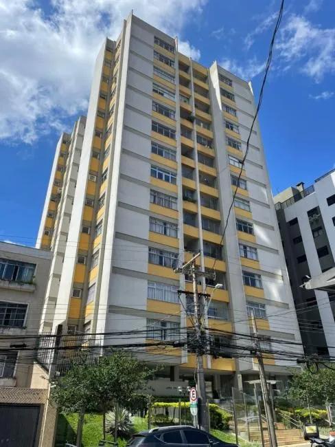 EXCELENTE APTO NO CENTRO CIVICO CABRAL ALTO DA GLORIA - PEÇAS AMPLAS ENSOLARADO