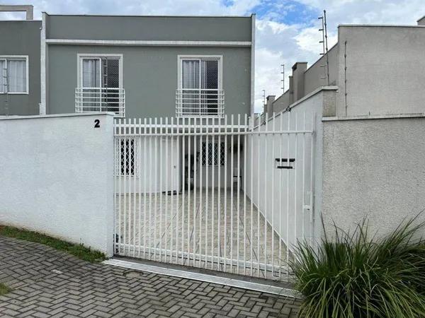 Sobrado com 3 dormitórios à venda, 109 m² por R$ 750.000,00 - Uberaba - Curitiba/PR