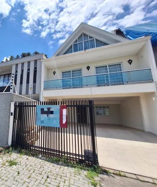 SOBRADO com 3 dormitórios à venda com 312m² por R$ 999.000,00 no bairro Guabirotuba - CURITIBA / PR