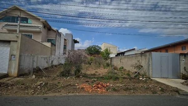 Terreno à venda, 288 m² por R$ 525.000,00 - Novo Mundo - Curitiba/PR