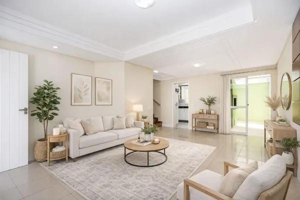Sobrado com 3 dormitórios à venda, 169 m² por R$ 980.000,00 - Água Verde - Curitiba/PR