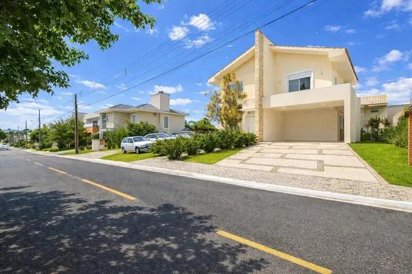 Casa em condomínio fechado à venda em Pinhais/PR