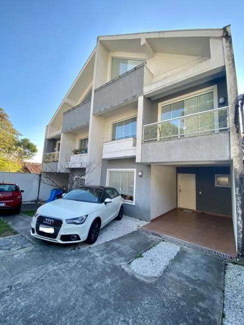 SOBRADO com 4 dormitórios à venda com 144.88m² por R$ 790.000,00 no bairro Guabirotuba - CURITIBA / PR