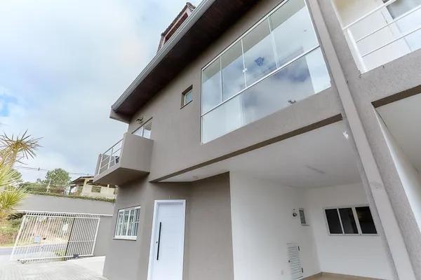 SOBRADO EM CONDOMÍNIO com 3 dormitórios à venda por R$ 830.000,00 no bairro Santa Cândida - CURITIBA / PR