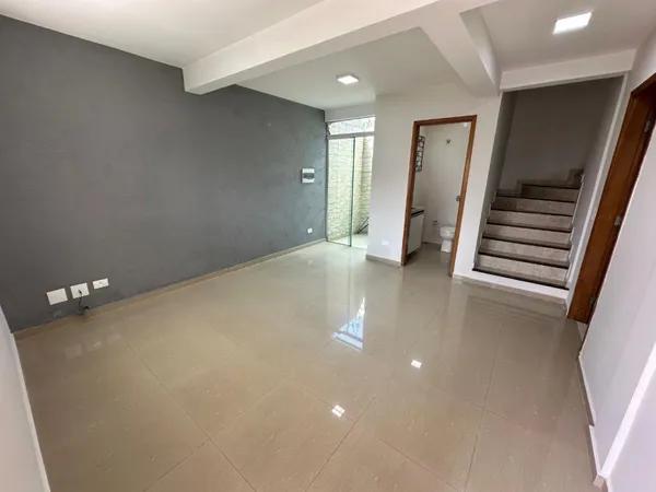 Sobrado com 4 dormitórios à venda, 110 m² por R$ 600.000,00 - Fanny - Curitiba/PR