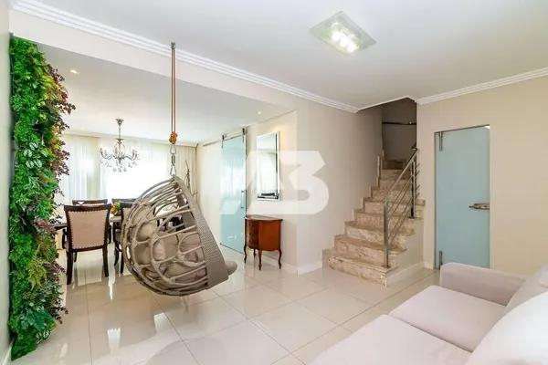 Sobrado com 3 dormitórios à venda, 144 m² por R$ 816.000,00 - Boqueirão - Curitiba/PR