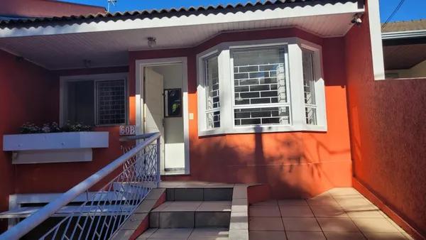 SOBRADO com 3 dormitórios à venda com 136.96m² por R$ 599.000,00 no bairro Bacacheri - CURITIBA / PR