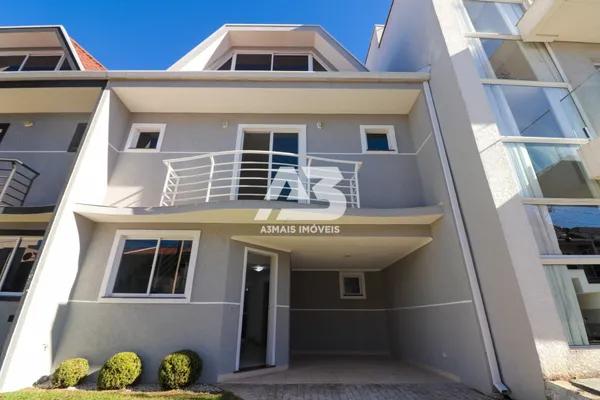 Sobrado com 3 dormitórios à venda, 151 m² por R$ 835.000 - Pinheirinho - Curitiba/PR