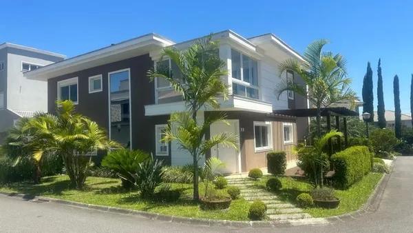 Casa com 4 dormitórios, 246 m² - venda por R$ 1.989.000,00 ou aluguel por R$ 17.159,00/mês - Xaxim - Curitiba/PR