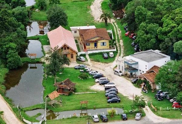 Complexo de Eventos e Lazer à Venda em Colombo/PR