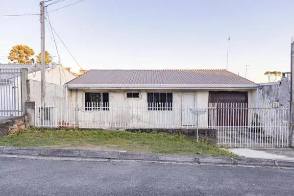 Casa não averbada AT 330m², AU 170m², Xaxim, Curitiba/PR