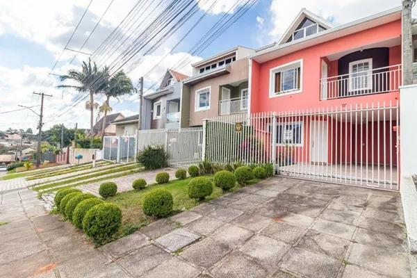 Sobrado com 3 dormitórios à venda, 146 m² por R$ 665.000,00 - Xaxim - Curitiba/PR