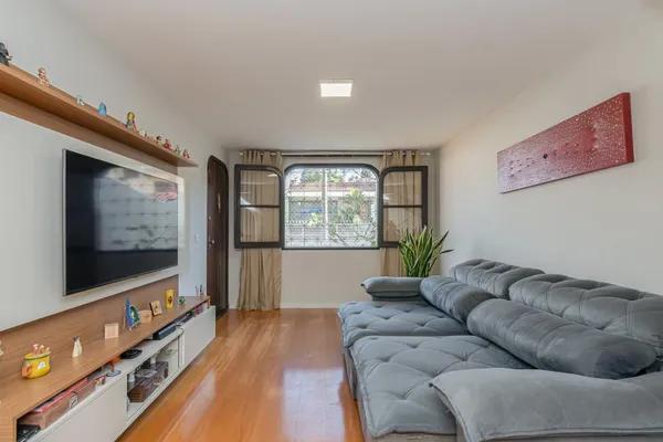 SOBRADO com 3 dormitórios à venda por R$ 775.000,00 no bairro Guabirotuba - CURITIBA / PR