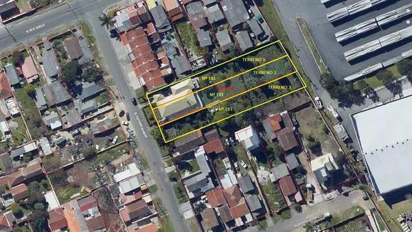 Três terrenos disponíveis para venda na Rua Arthur Ramos no Bairro Alto em Curitiba/PR