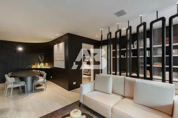 Apartamento com 2 dormitórios à venda por R$ 982.000,00 - Portão - Curitiba/PR