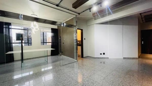 CONJUNTO/SALA COMERCIAL ED THE WORLD Á VENDA NO CENTRO DE CURITIBA. PERMUTA