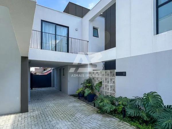 Casa com 3 suítes para aluguel em Guabirotuba