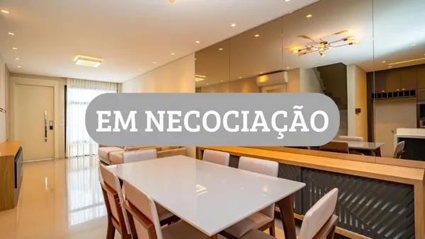 Sobrado com 3 suítes a venda no Juvevê