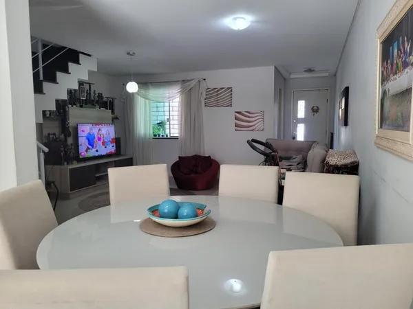 SOBRADO com 3 dormitórios à venda com 143.34m² por R$ 695.000,00 no bairro Boqueirão - CURITIBA / PR