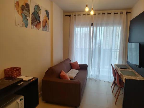 Apartamento 1 quarto com sacada no Plus Portão Curitiba todo mobiliado para locação