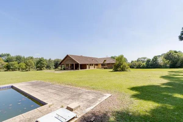 Chácara com 4 dormitórios à venda, 24200 m² por R$ 3.000.000,00 - Area Rural - São José dos Pinhais/PR