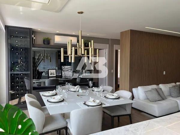 Apartamento com 2 dormitórios à venda, 72 m² por R$ 982.000,00 - Centro - Curitiba/PR