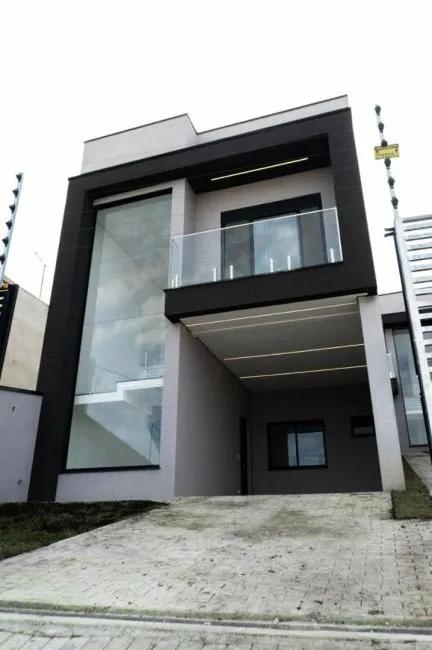 Sobrado 3 quartos no Xaxim