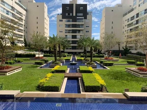 Apartamento de 3 Suites de 158 m² na José Cadilhe - Água Verde - Curitiba - PR