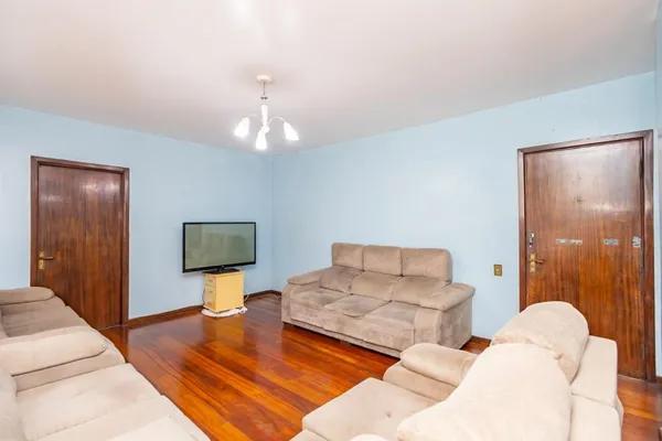 Apartamento 140m² com 3 Quartos (1 Suíte) – Alto da Glória