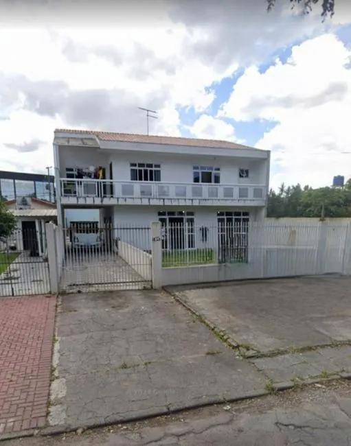 Sobrado para Venda em Curitiba, Boqueirão, 3 dormitórios, 1 suíte, 2 banheiros, 5 vagas