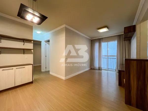 Apartamento de dois quartos na Vila Izabel 