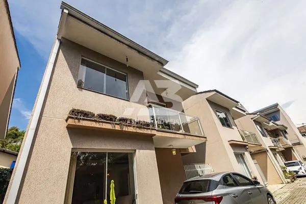 Sobrado 3 quartos à venda, 99m² por R$520.000 no Barreirinha, Curitiba/PR