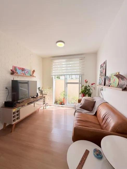 Apartamento Garden para Venda em Curitiba, Cajuru, 2 dormitórios, 1 suíte, 2 banheiros, 1 vaga