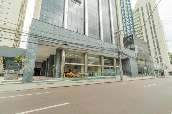 Sala comercial com terraço descoberto 63 m² por R$ 295.000 - Batel / Centro