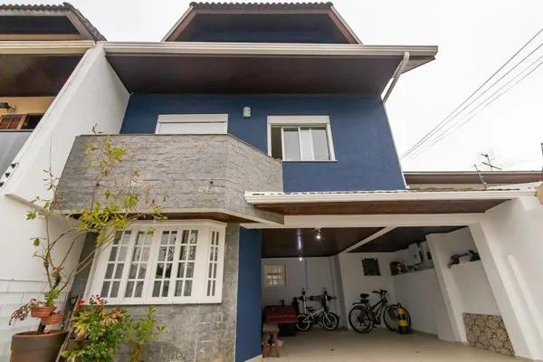 TRIPLEX COM 4 QUARTOS, 4 VAGAS E INFRAESTRUTURA SUSTENTÁVEL!