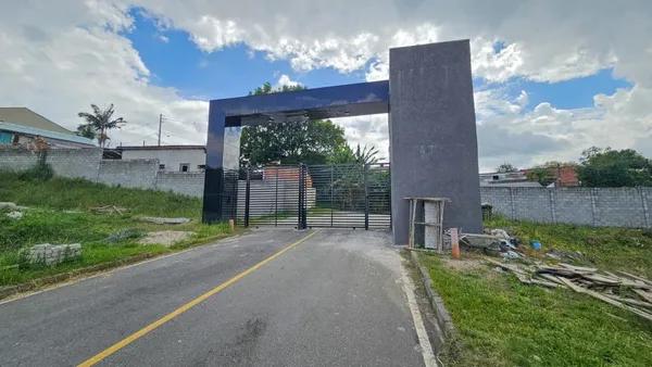 Terreno de 1060 m² em condomínio fechado para chácaras em Campo Largo