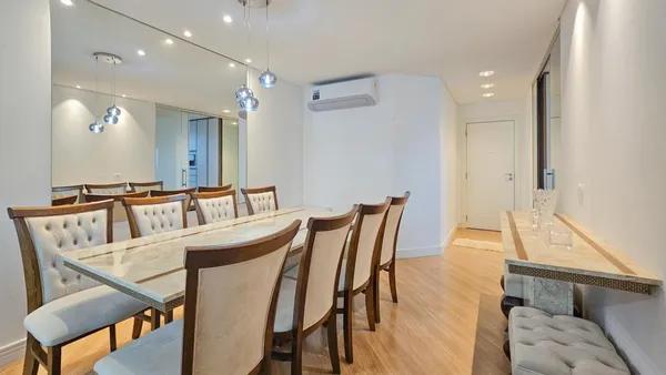 Apartamento a venda de 97 m² privativo com 3 dormitórios sendo 1 suíte e 2 dormitórios com 2 vagas de garagem no Alto da XV