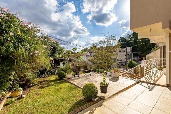 Sobrado à venda 3 quartos 1 suíte - Santa Cândida, Curitiba