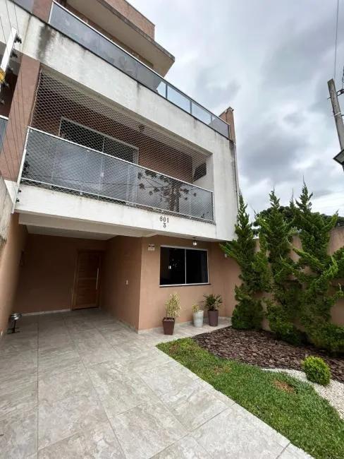 Sobrado com 3 dormitórios à venda, 133 m² por R$ 600.000,00 - Umbará - Curitiba/PR